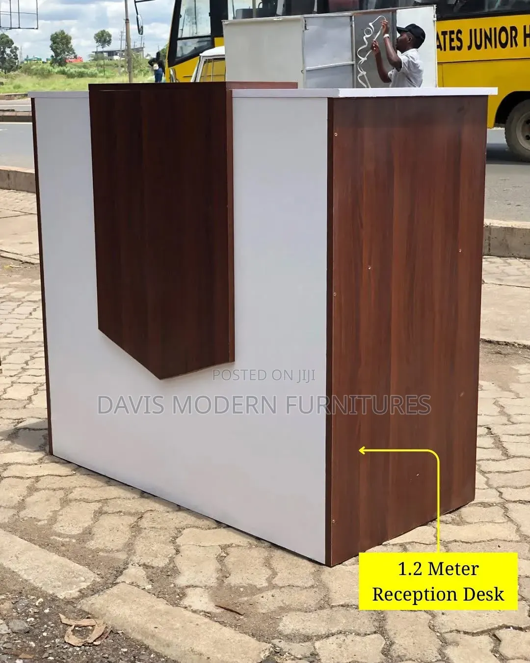 Professional Reception Desk Design