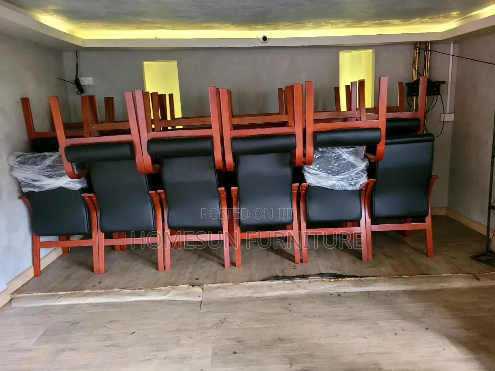 Visitor Chair Black Padded Seat With Wooden Frame