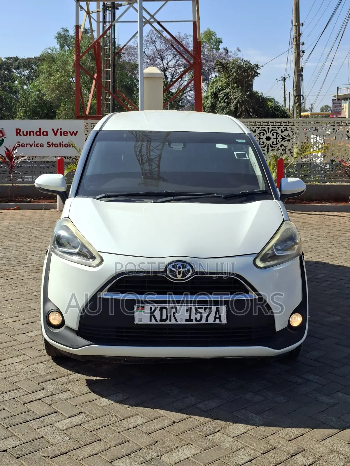 Toyota Sienta 1.5 FWD (6-seater) 2017 Pearl