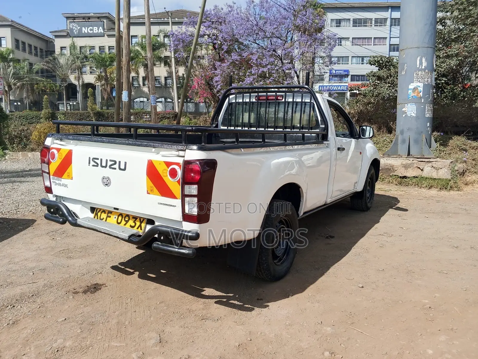 Isuzu D-MAX 2015 White