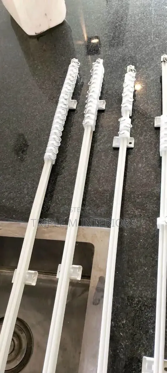 Single Aluminium Rail for Modern Interior - Top Windows Finish