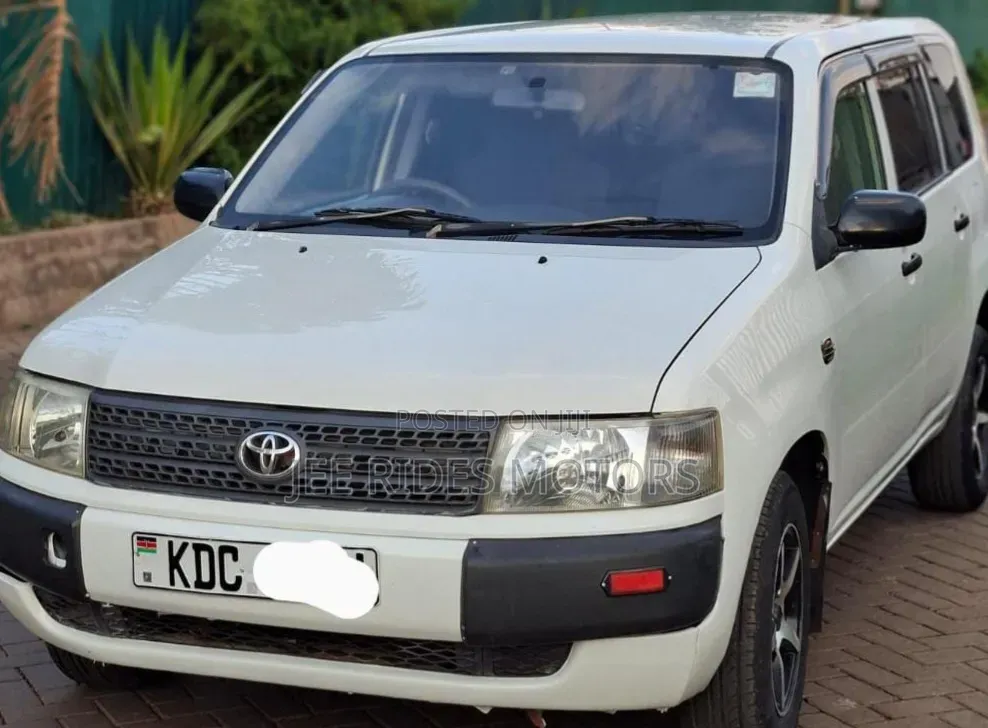 Toyota Probox 2014 Off white