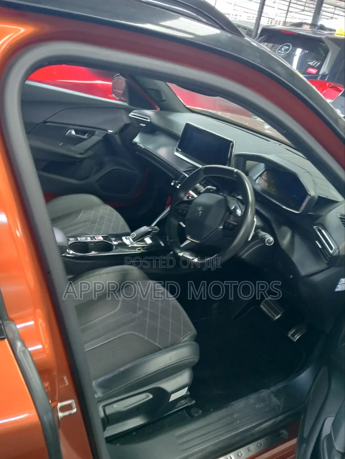 Peugeot 2008 2021 Orange