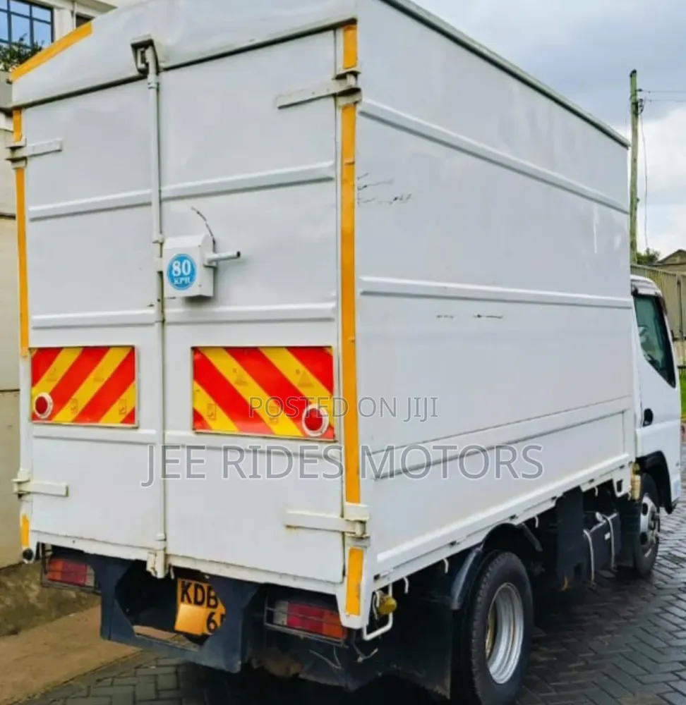 Mitsubishi Fuso (Kdb) Year 2011 3000cc Manual Diesel