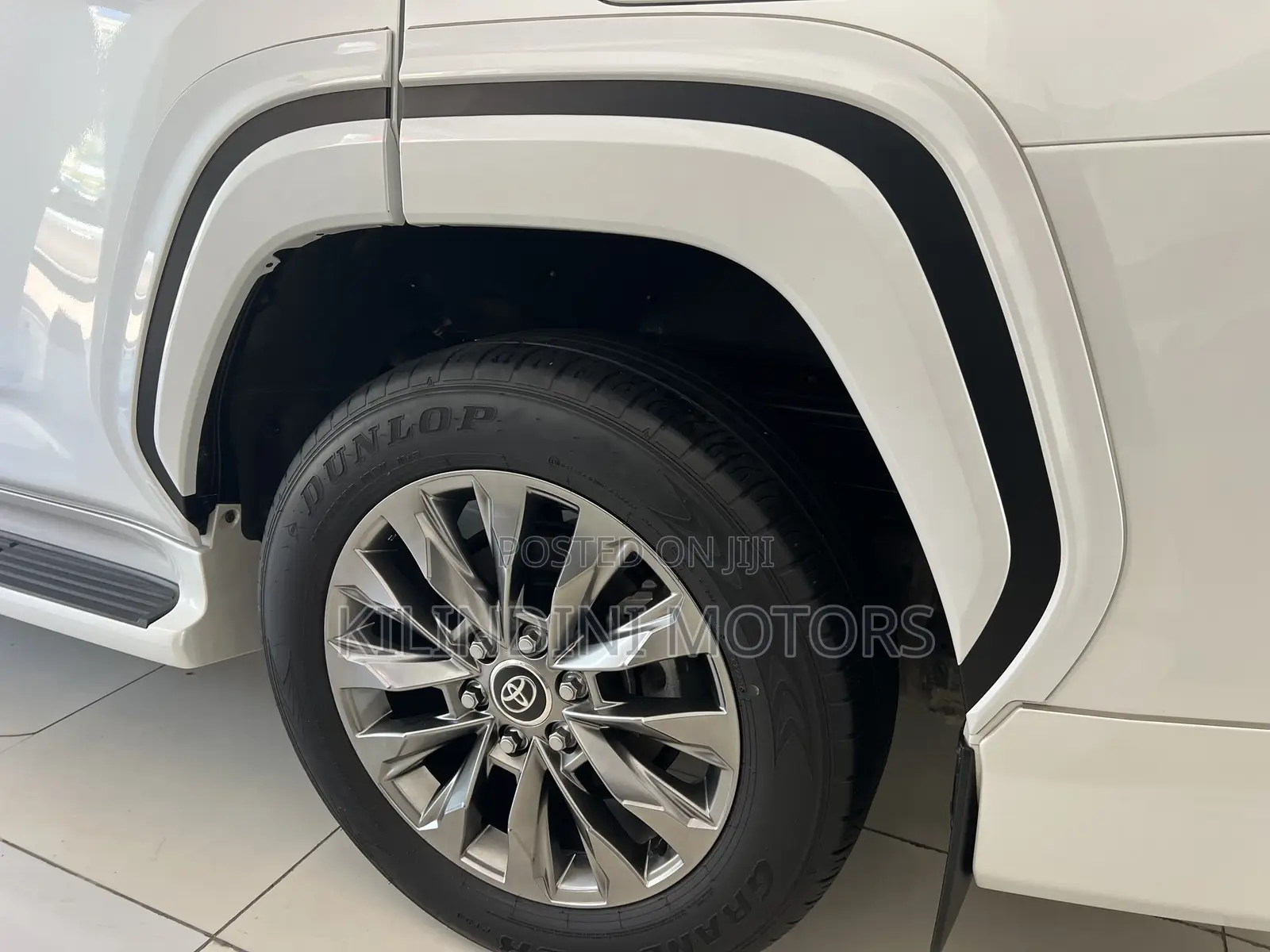 Toyota Land Cruiser 2023