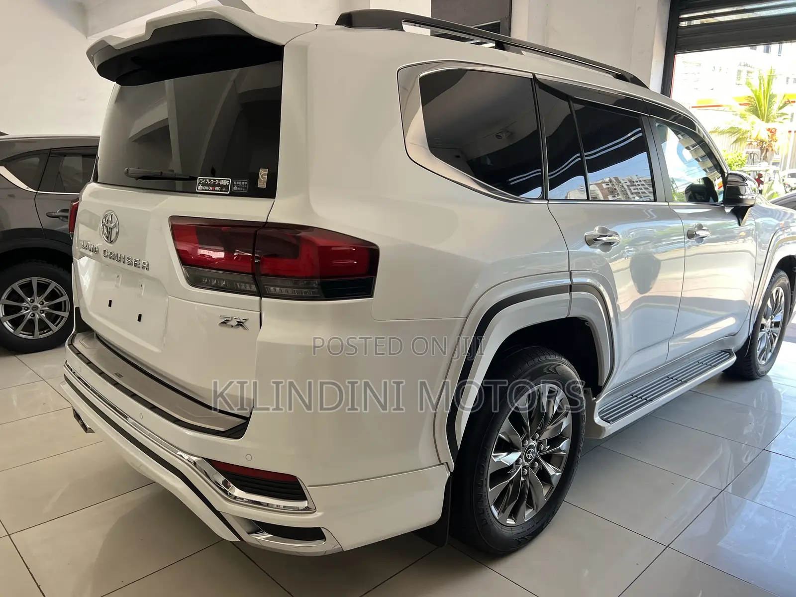 Toyota Land Cruiser 2023