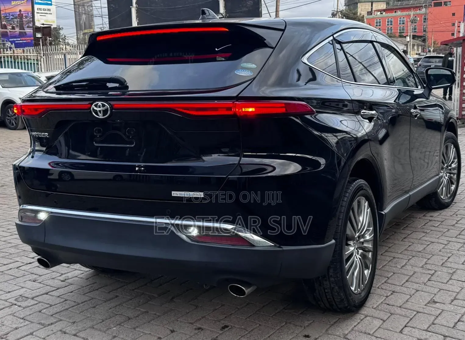 Toyota Harrier 2.0 2020 Black
