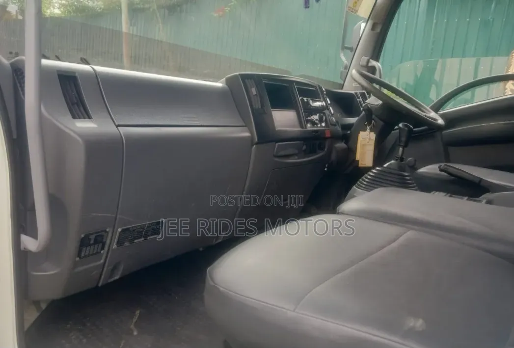 Isuzu FRR Slay Queen (Kdl) Closed Body Year 2023