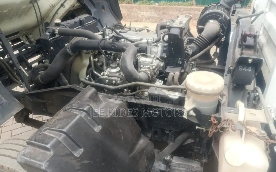 Isuzu FRR Slay Queen (Kdl) Closed Body Year 2023