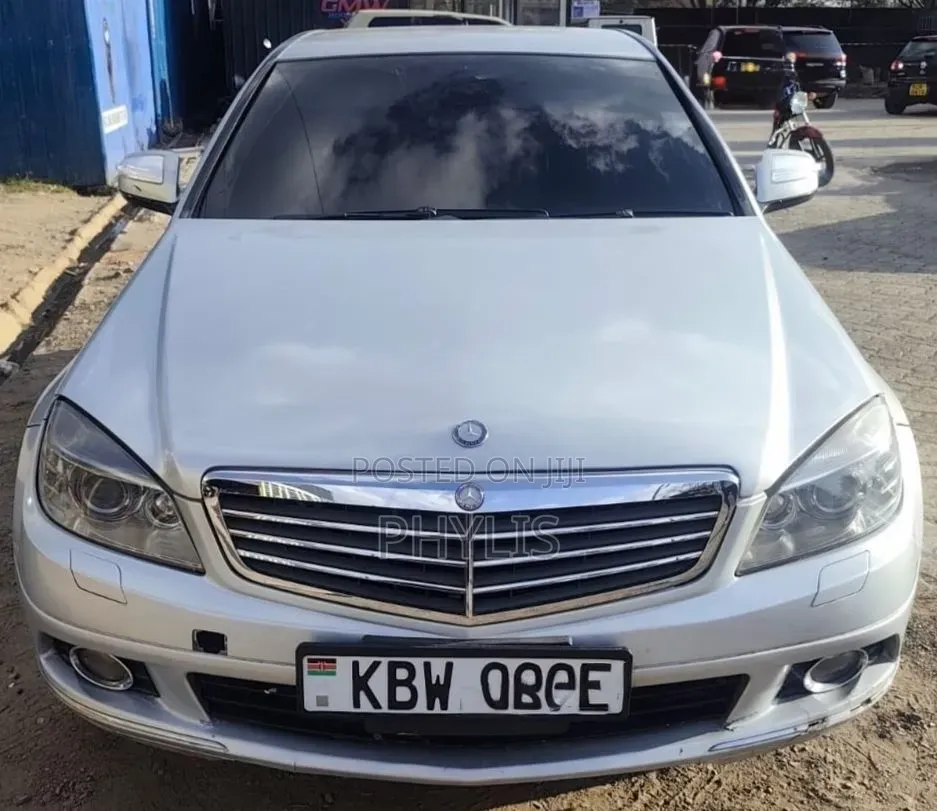 Mercedes-Benz C200 2008 Silver