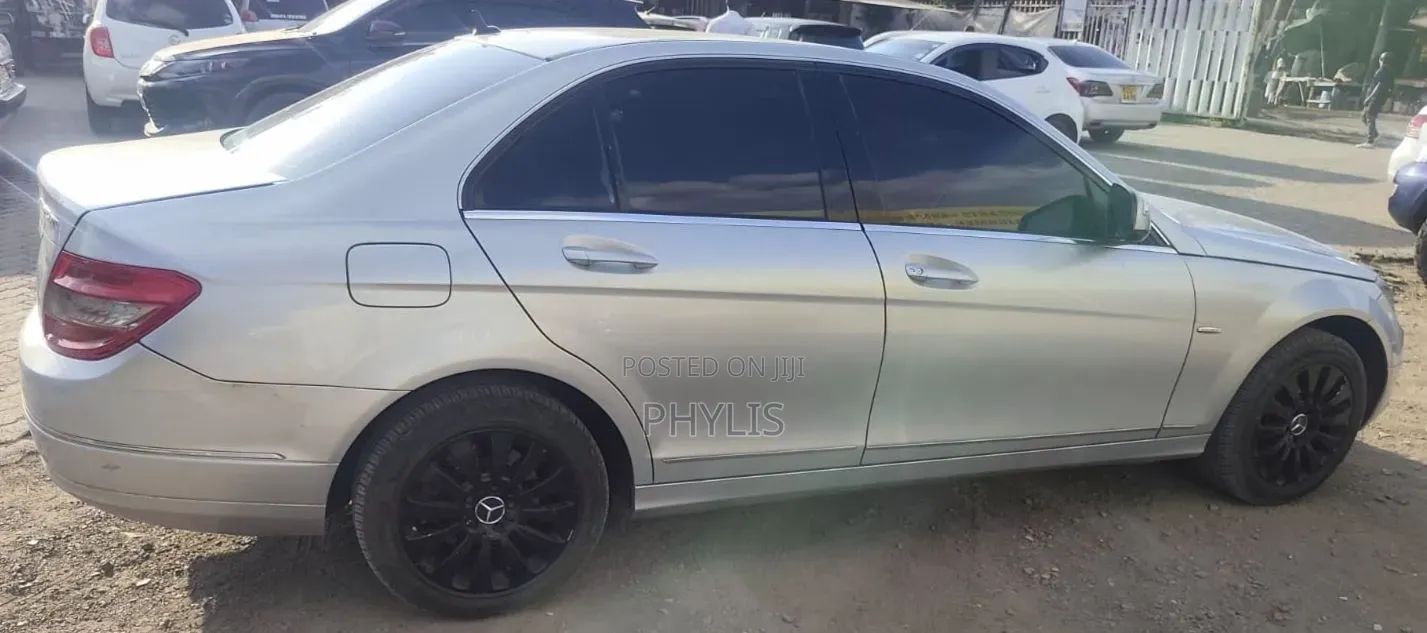 Mercedes-Benz C200 2008 Silver