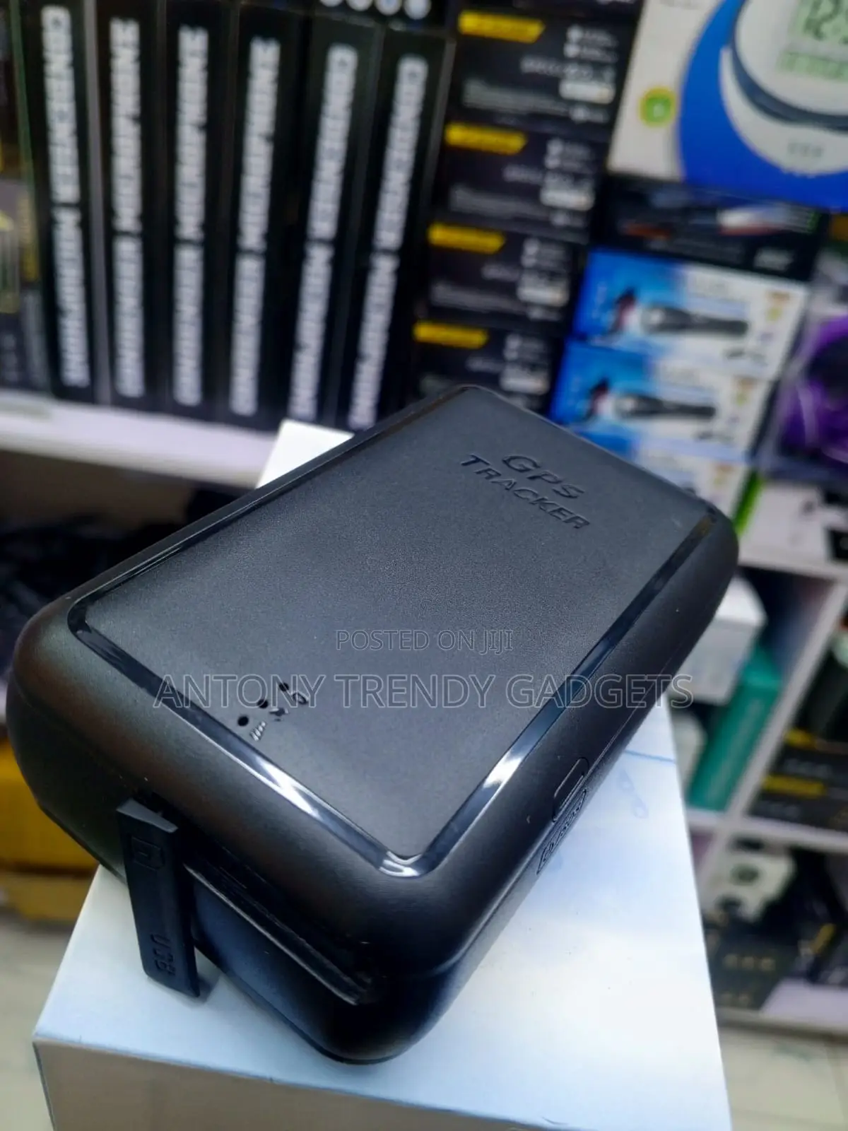 4G LTE Magnetic Vehicle Tracker With Live Location and Alerts