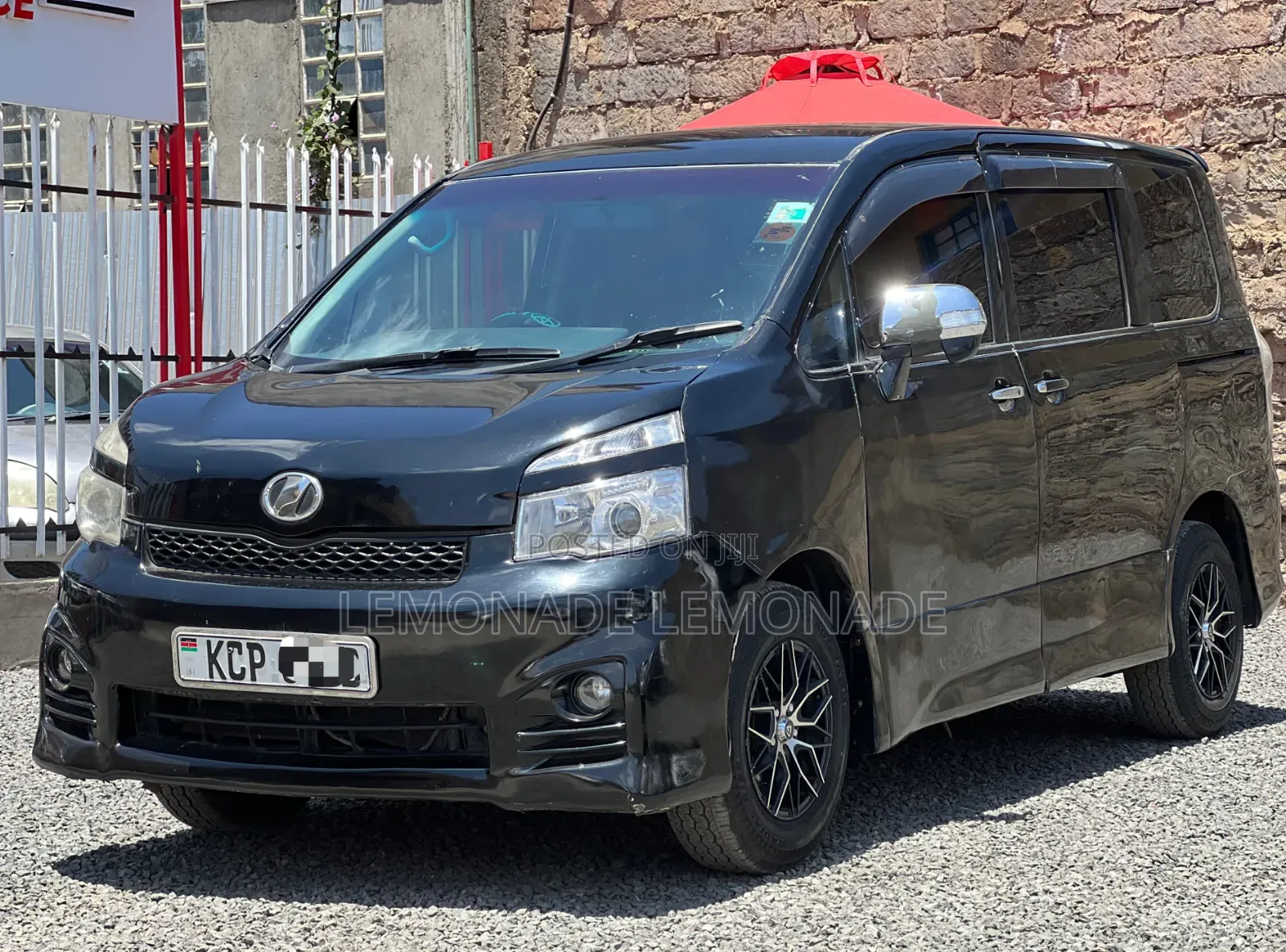 Toyota Voxy X 2WD 7-Seater 2010 Black
