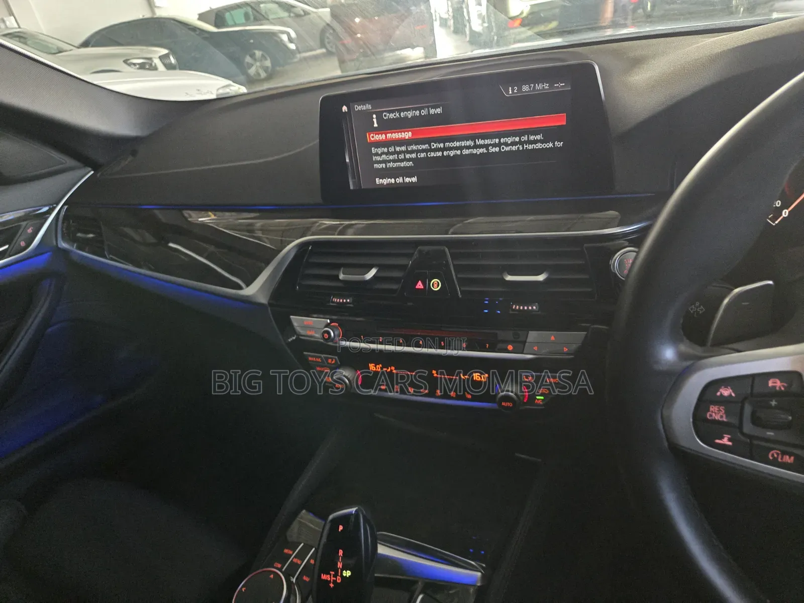 BMW 320i 2018 White