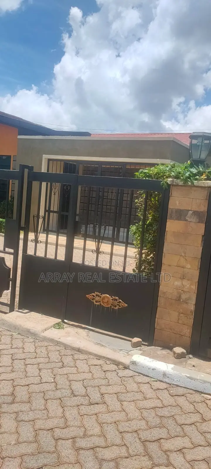 Furnished 3bdrm House in Karai for sale
