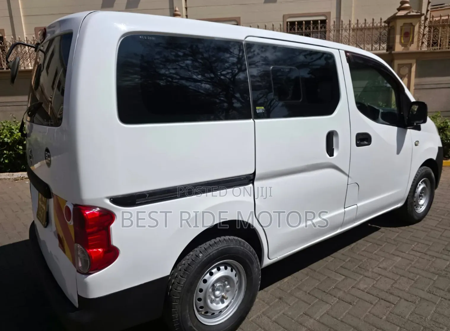Nissan NV200 2012 White