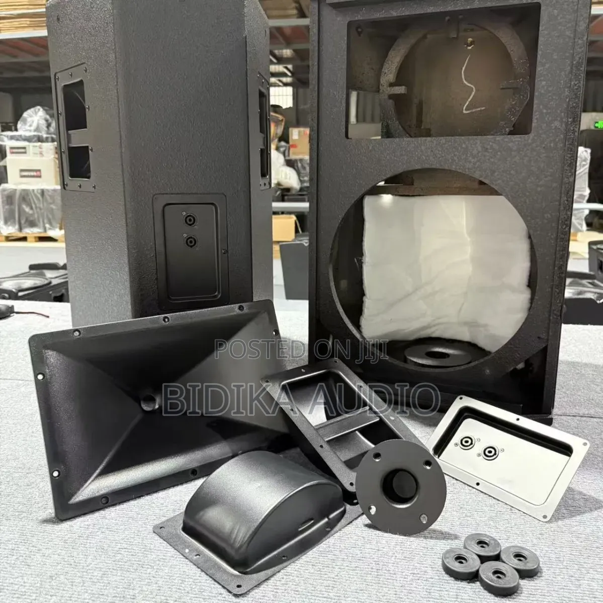 Professional Stage Single 15-Inch Speaker Empty Cabinet -715