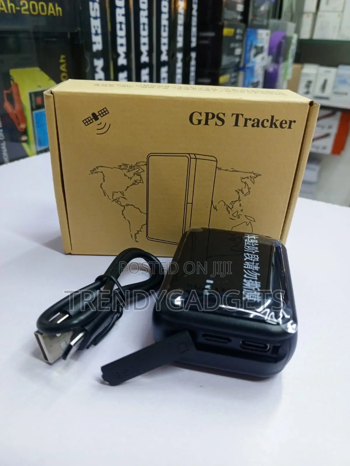 4G LTE Car GPS Locator for Anti-Theft and Location Monitoring