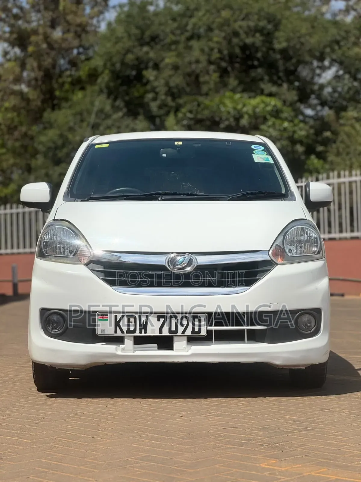 Daihatsu Mira 2017 White