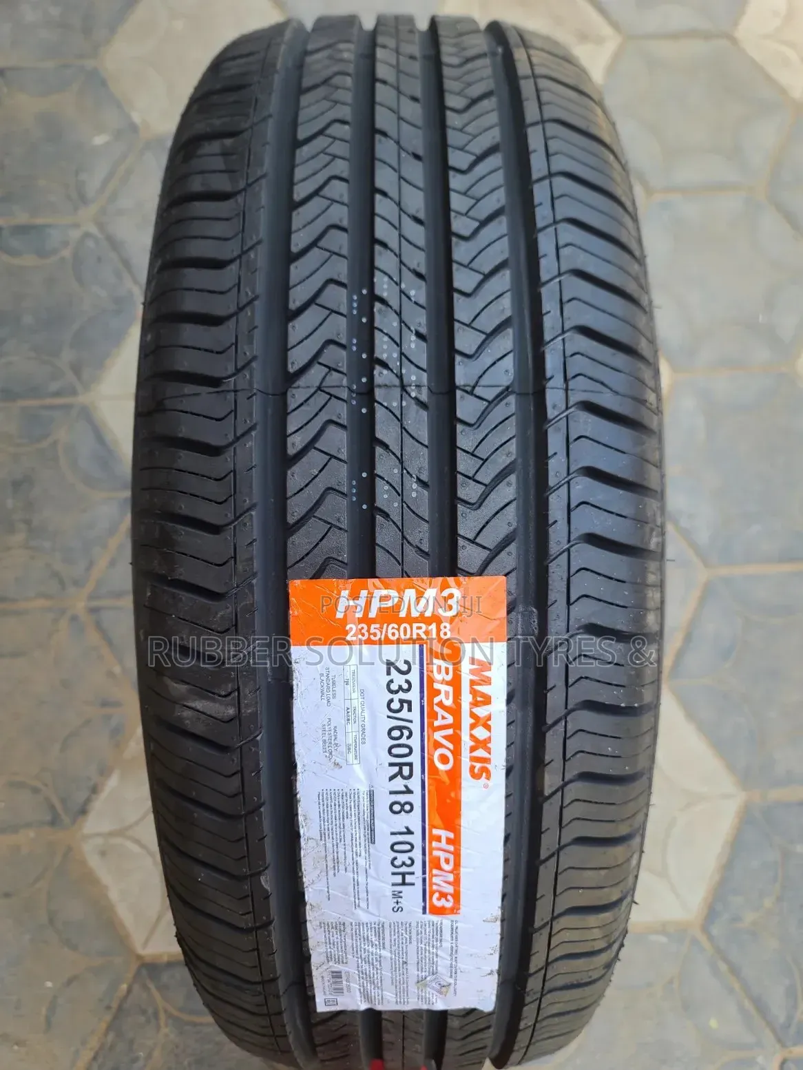 235 /60 R18 Maxxis Tyres 103h Bravo Hpm3