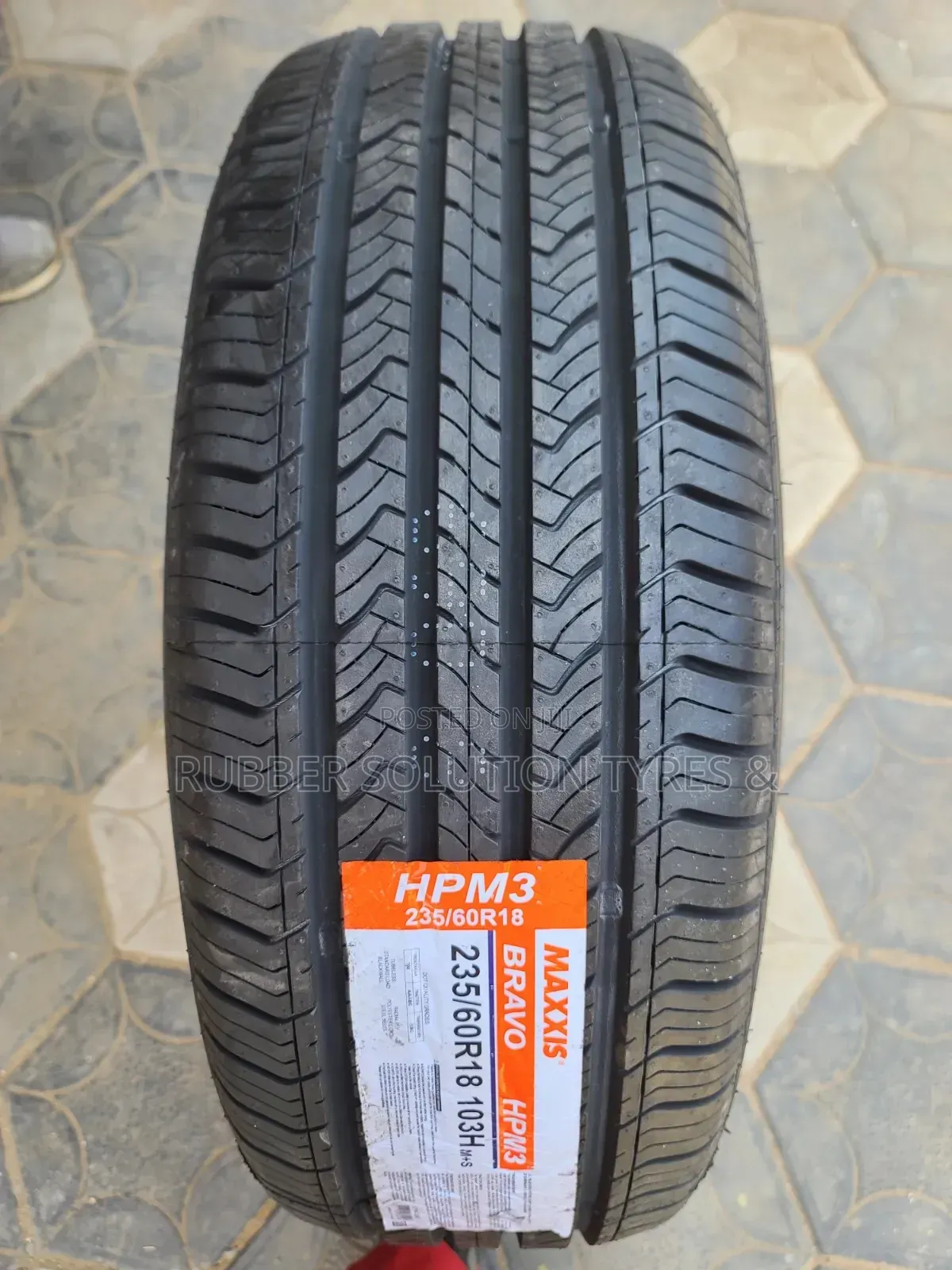 235 /60 R18 Maxxis Tyres 103h Bravo Hpm3
