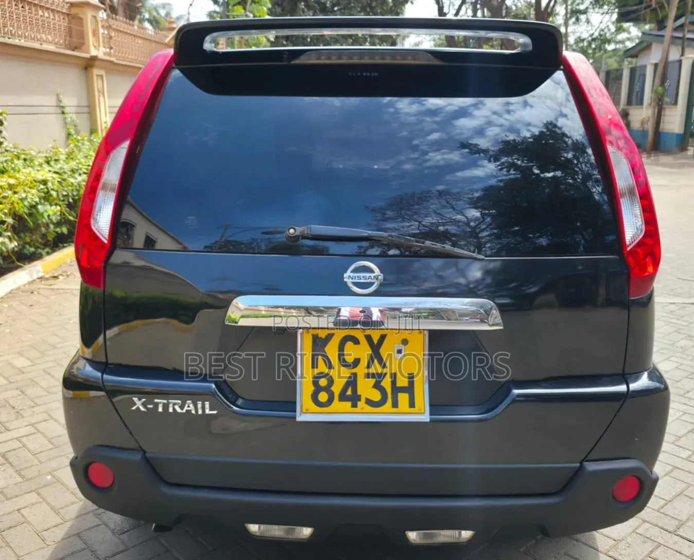 Nissan X-Trail 2.0 Petrol XE 2012