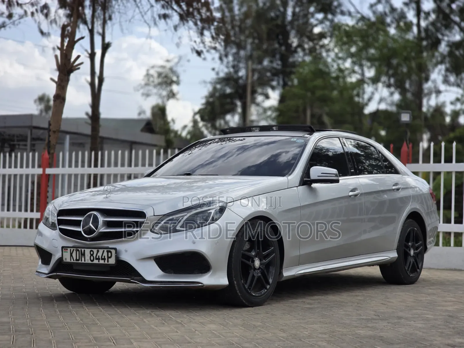 Mercedes-Benz E250 2016 Silver