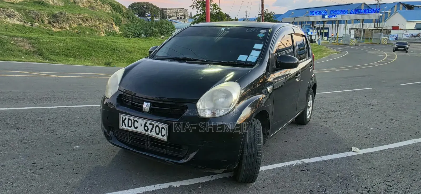 Toyota Passo 2014 Black