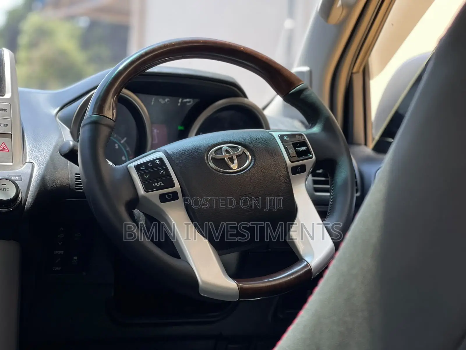 Toyota Land Cruiser Prado 2012 Black