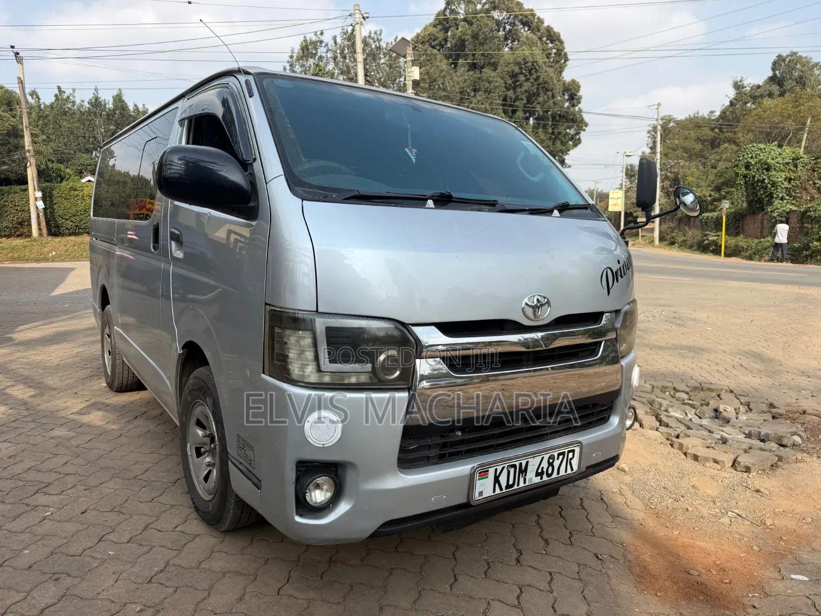 Toyota HiAce 2016 Silver