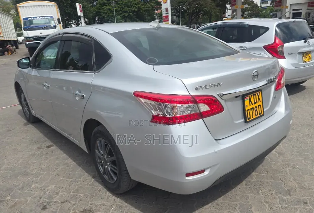 Nissan Sylphy 2017 Silver