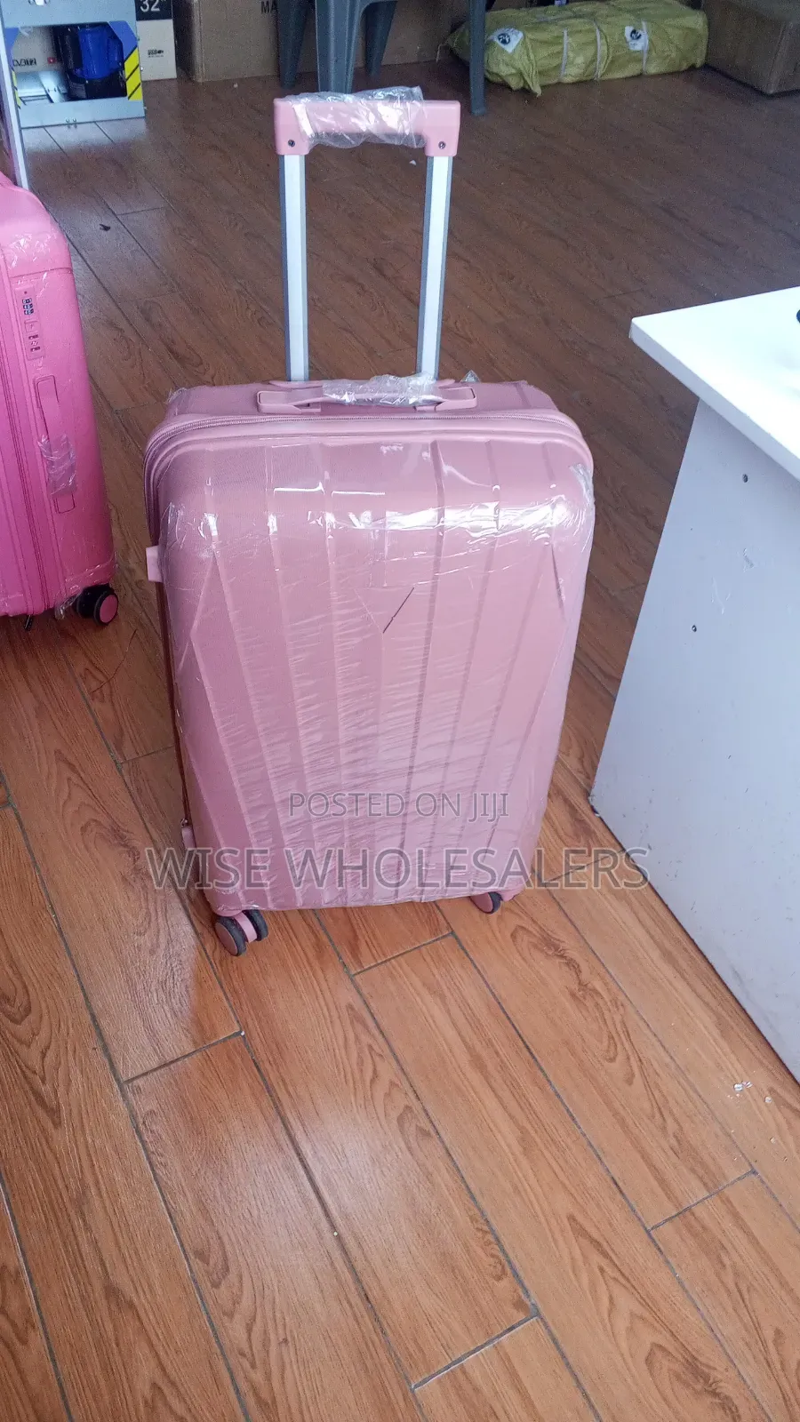 Rubber Large Suitcase Doube Zip High Quality Travelling Bag Size 30