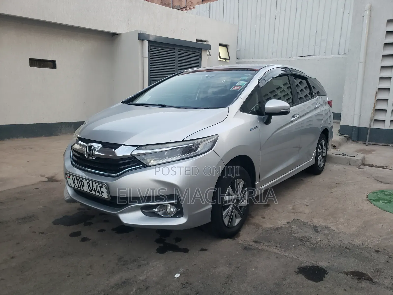 Honda Fit Shuttle 2016 Silver