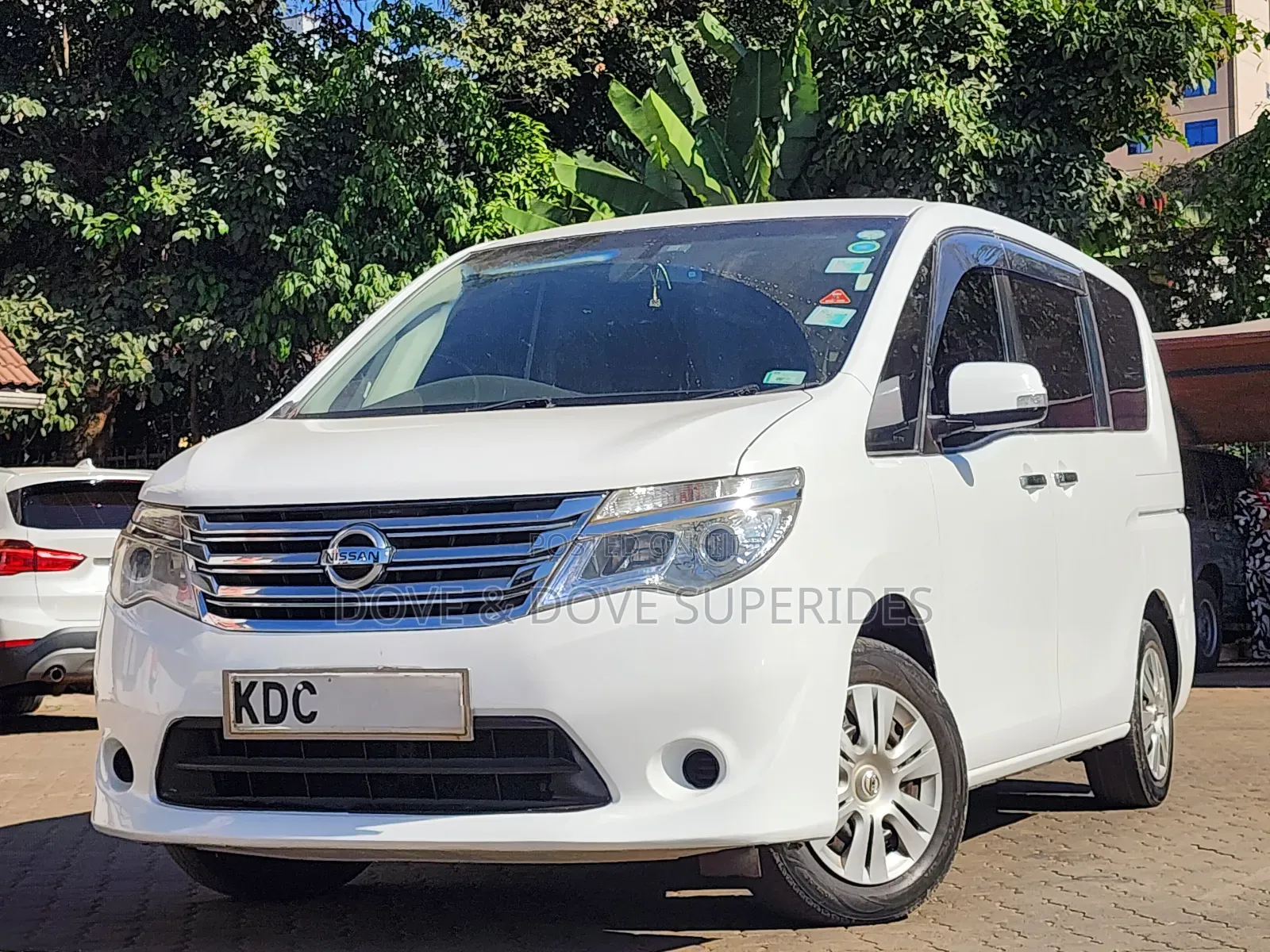 Nissan Serena 2014 White