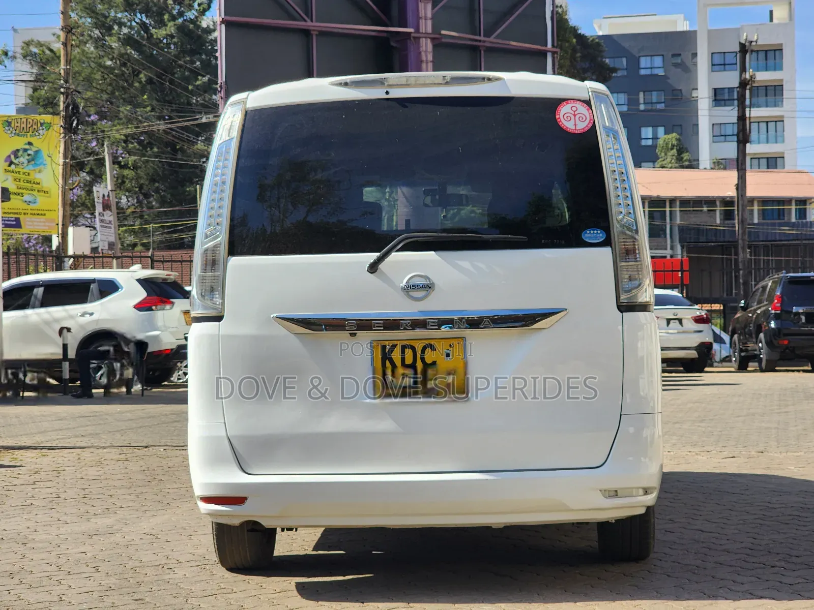 Nissan Serena 2014 White
