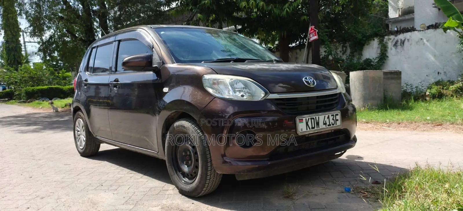 Toyota Passo 2018 Maroon