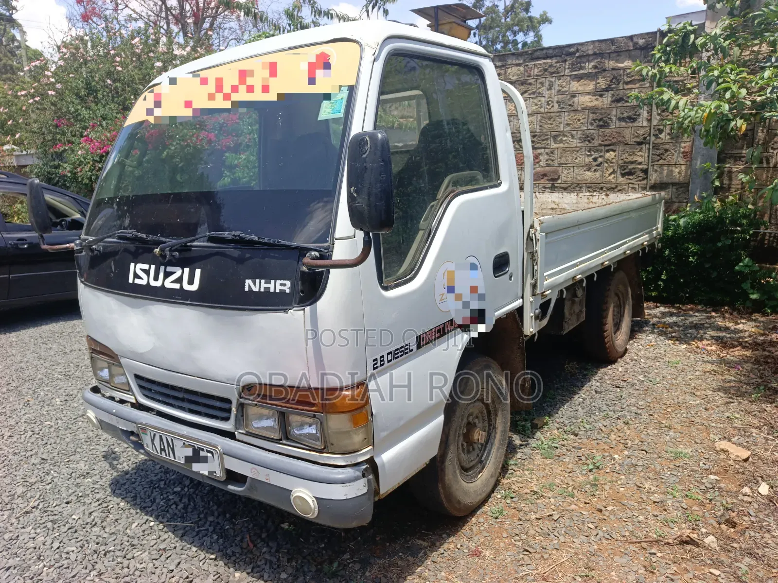 Isuzu NHR.