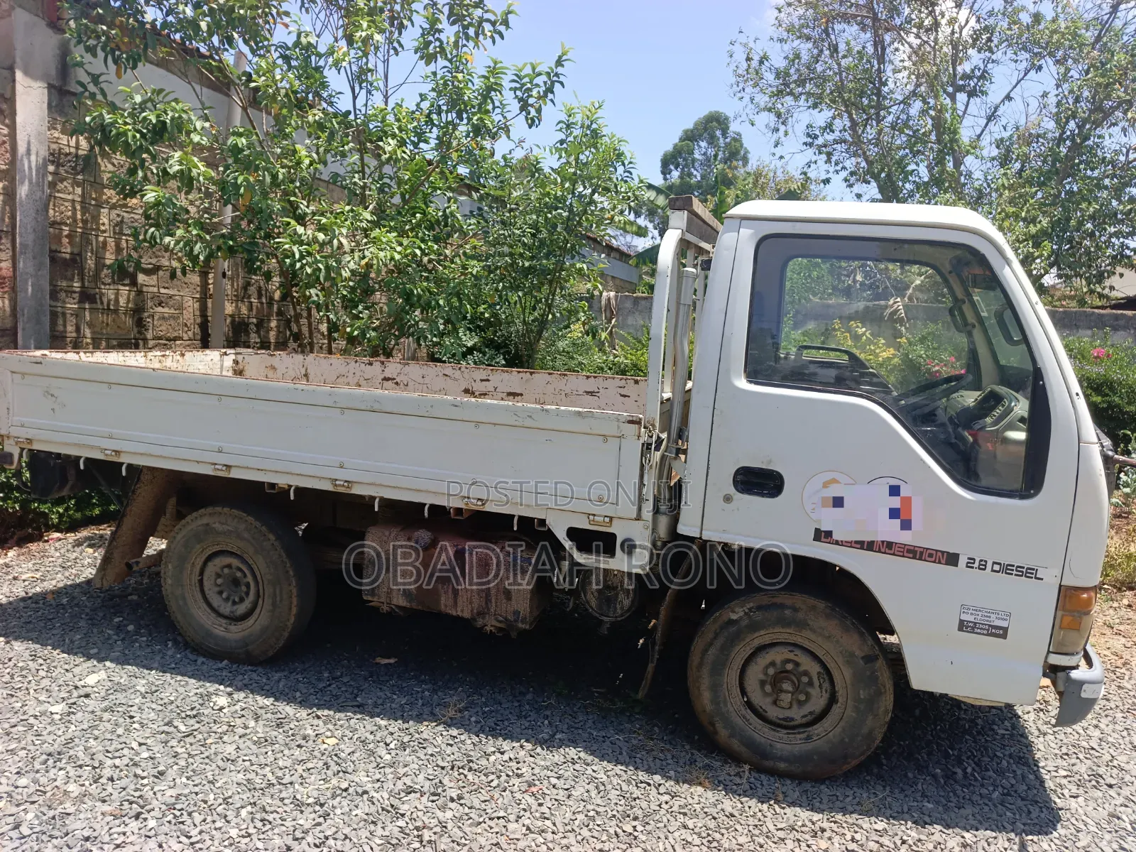 Isuzu NHR.