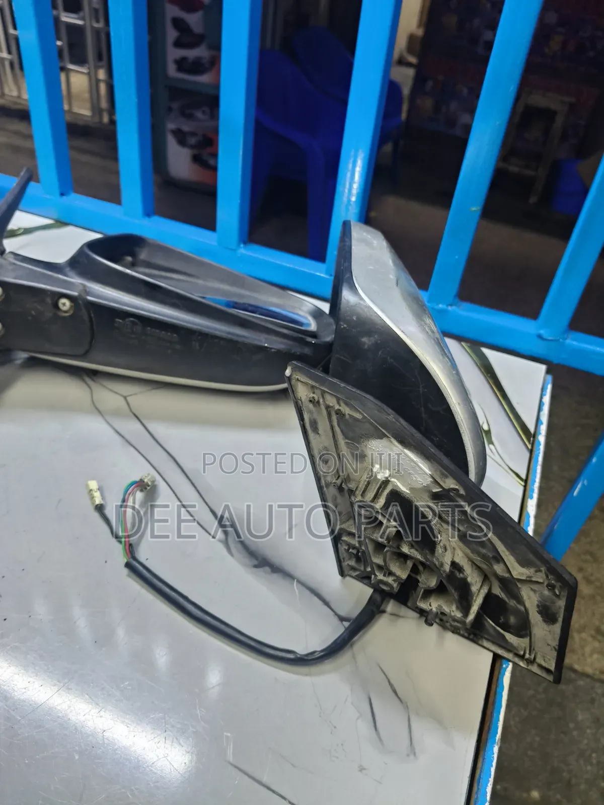 Toyota Avensis Side Mirror