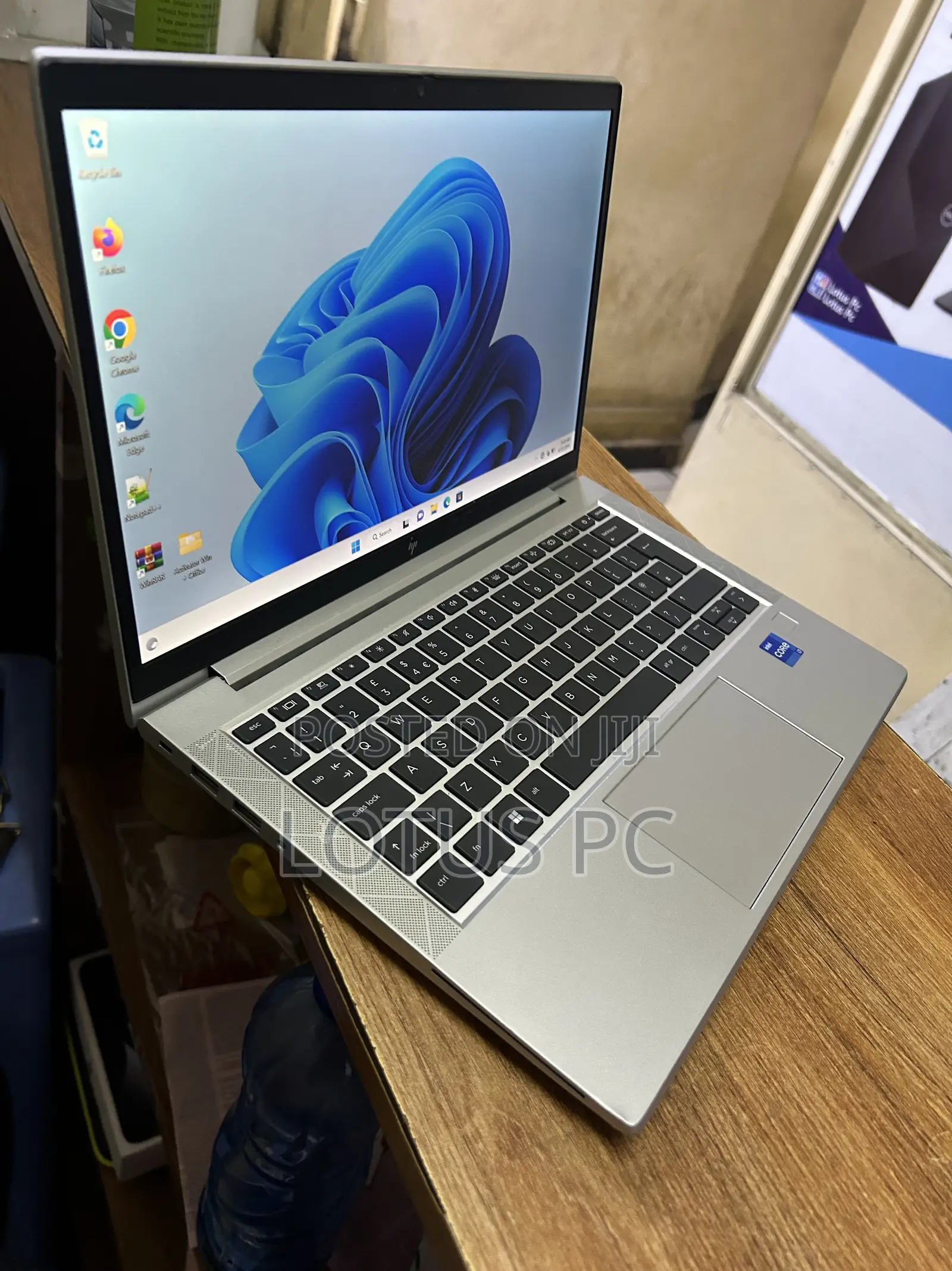 Laptop HP EliteBook 830 G8 16GB Intel Core i7 SSD 512GB