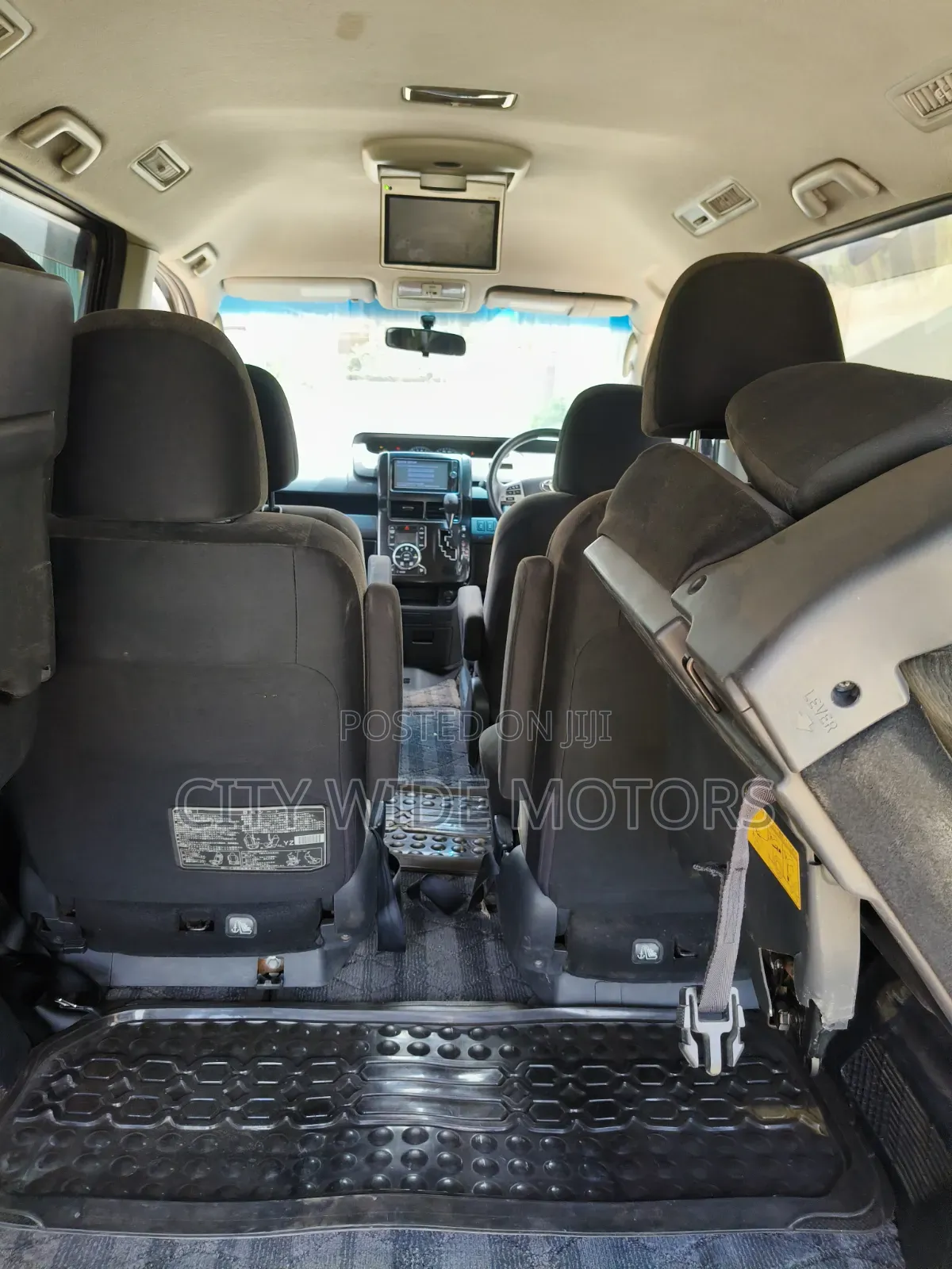 Toyota Noah 2013 Gray