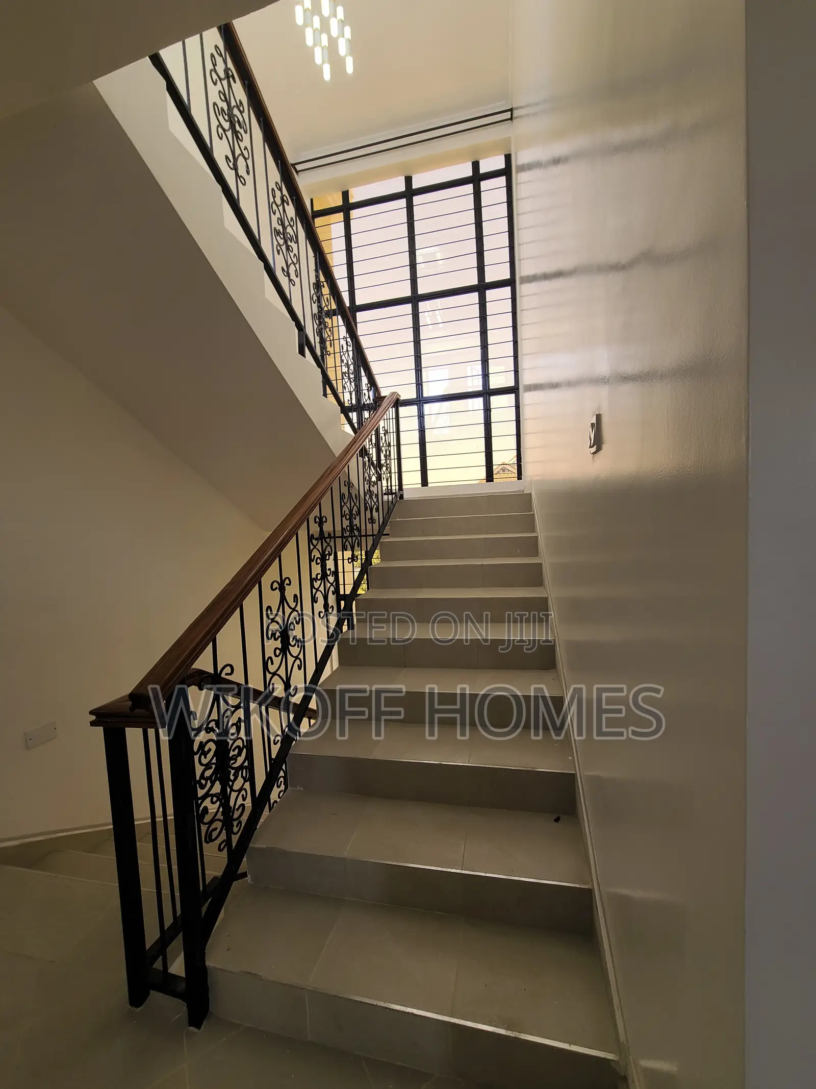 5bdrm Maisonette in Nairobi Central for sale