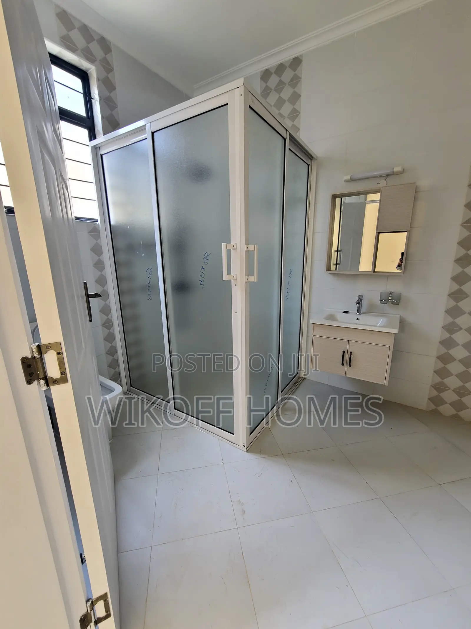 5bdrm Maisonette in Nairobi Central for sale
