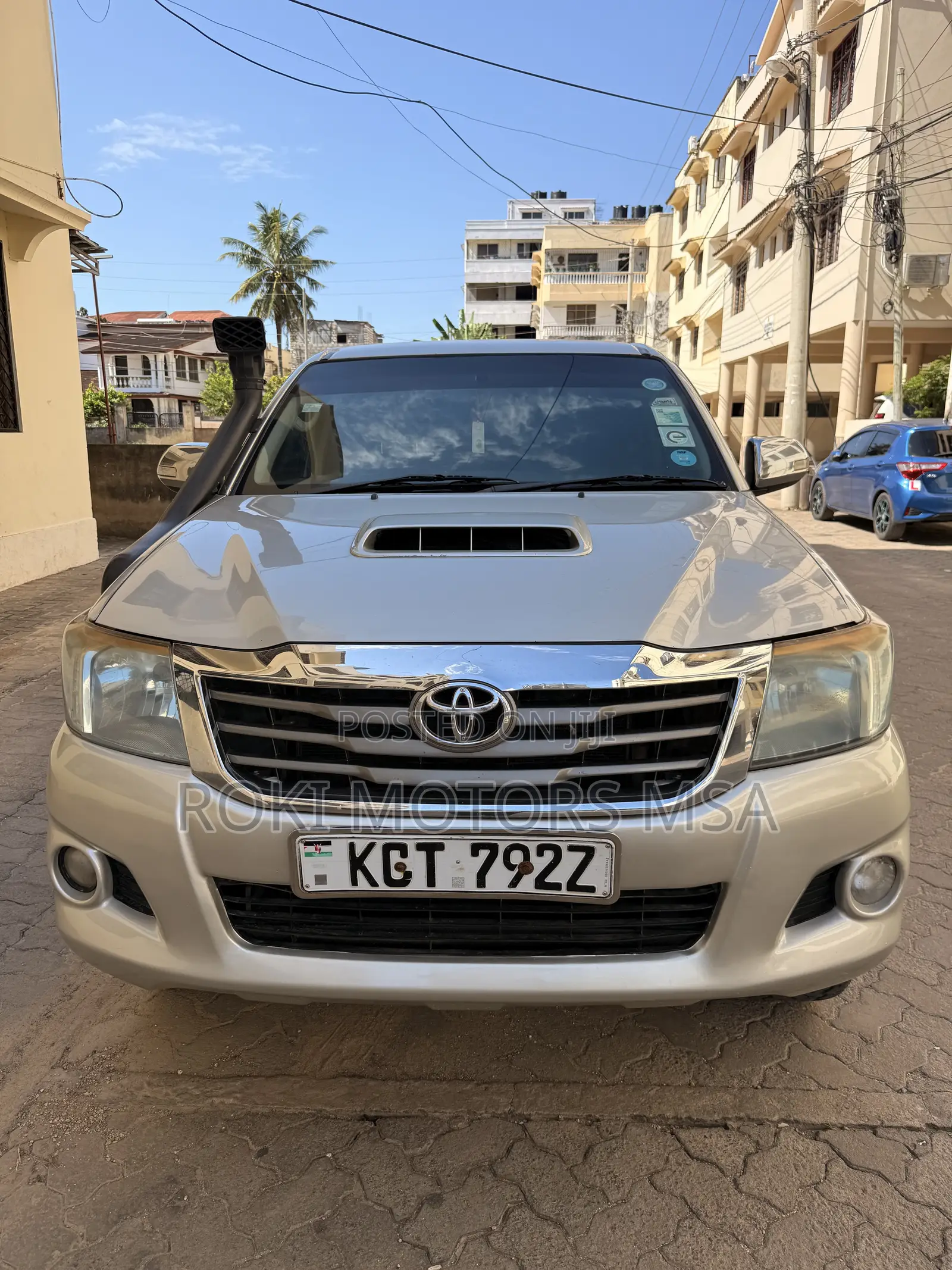 Toyota Hilux 2013 Silver