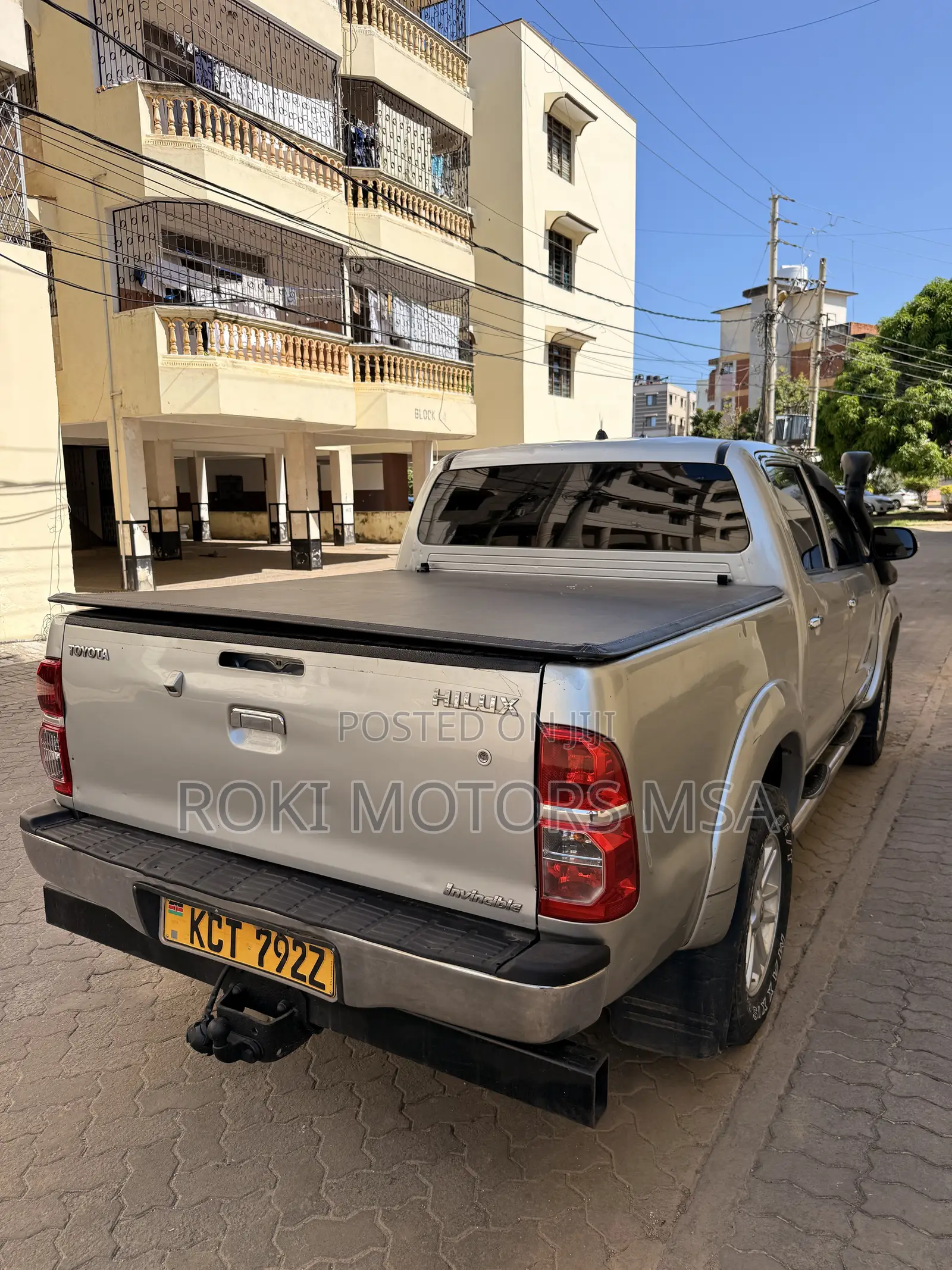 Toyota Hilux 2013 Silver