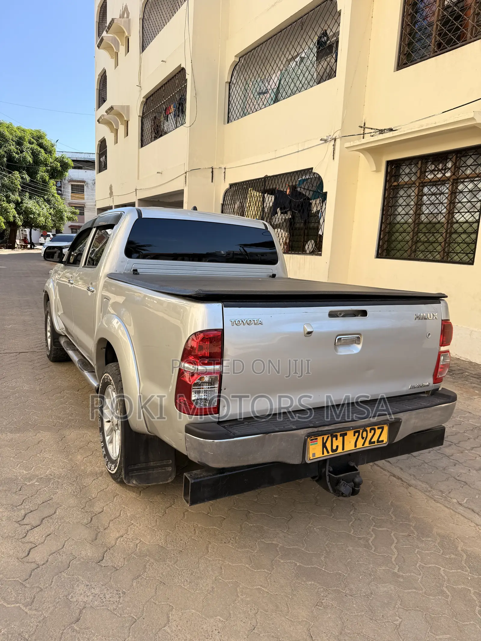 Toyota Hilux 2013 Silver