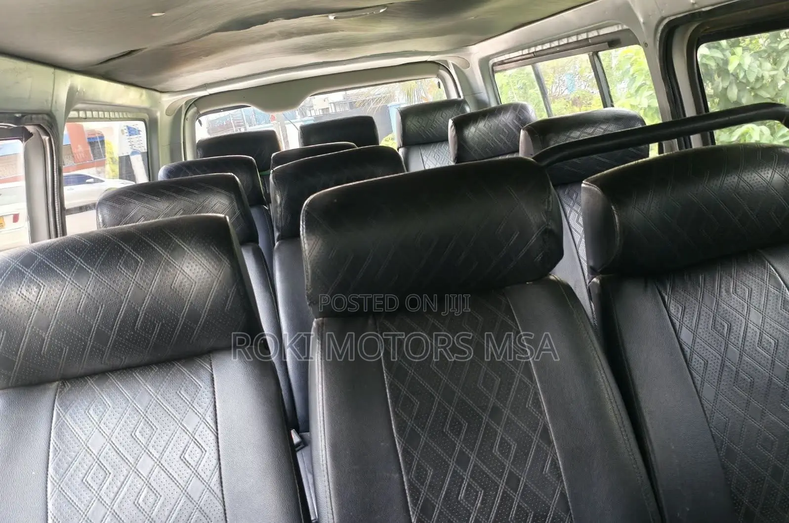 Toyota HiAce 2013 Silver