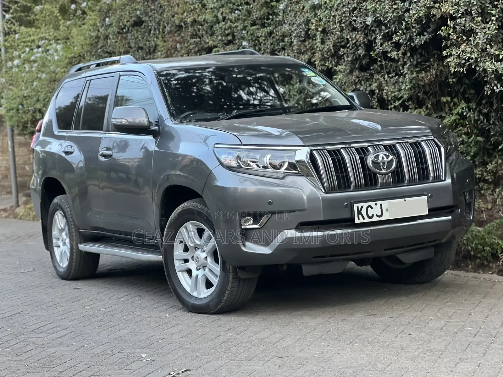 Toyota Land Cruiser Prado 3.0 TD 2011 Gray