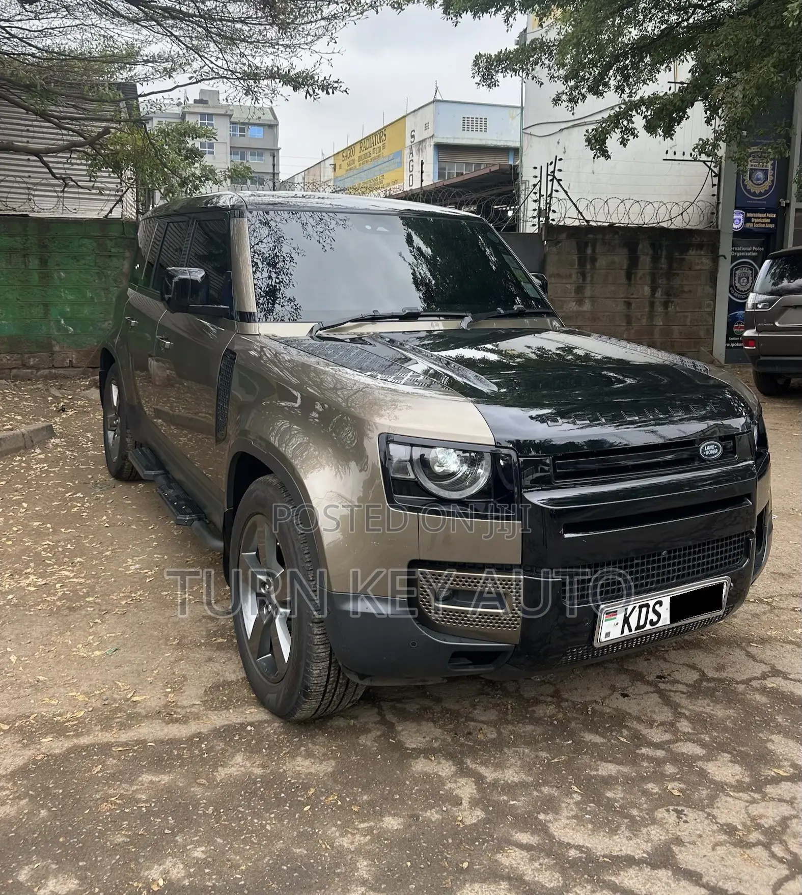 Land Rover Defender 110 First Edition 4x4 2020 Gray