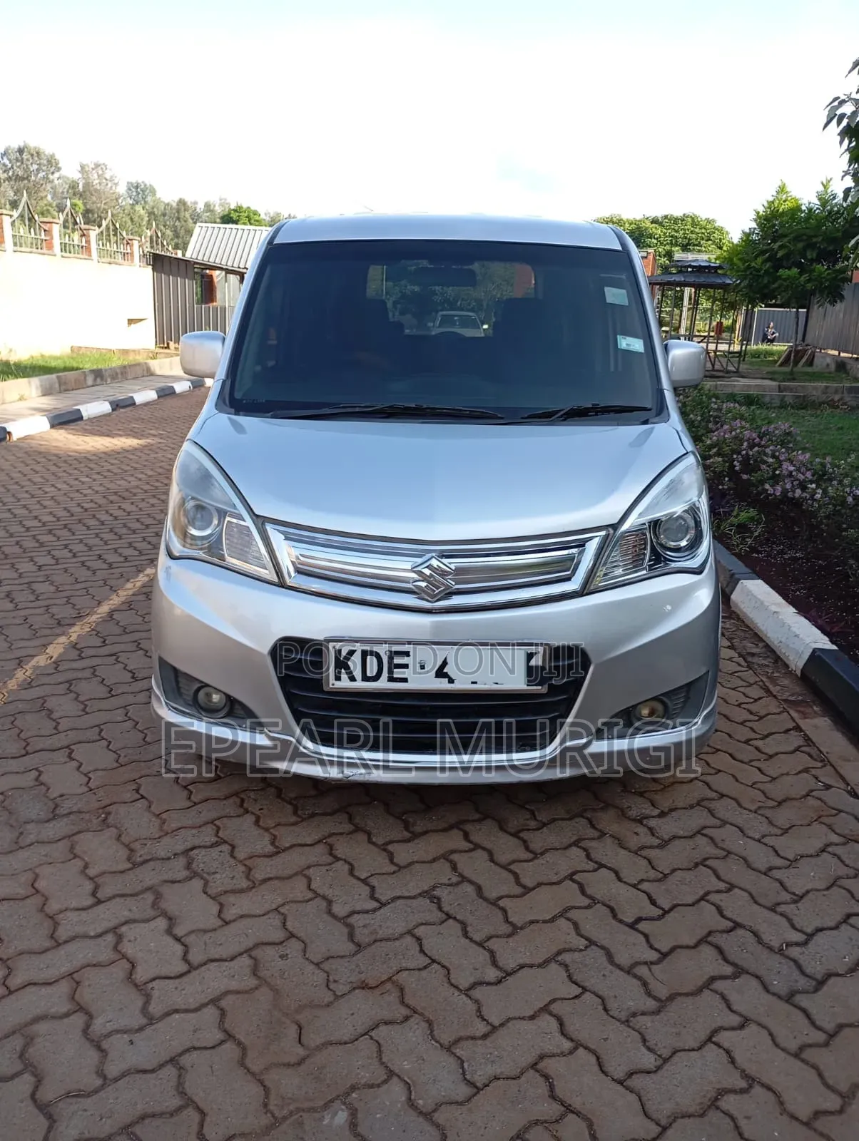 Suzuki Solio 2015 Silver